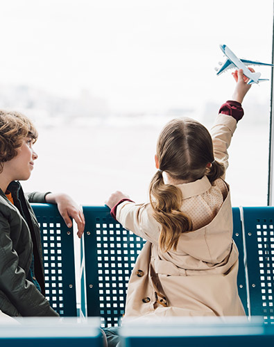 Servicios para viajar con niños en el Aeropuerto de Carrasco