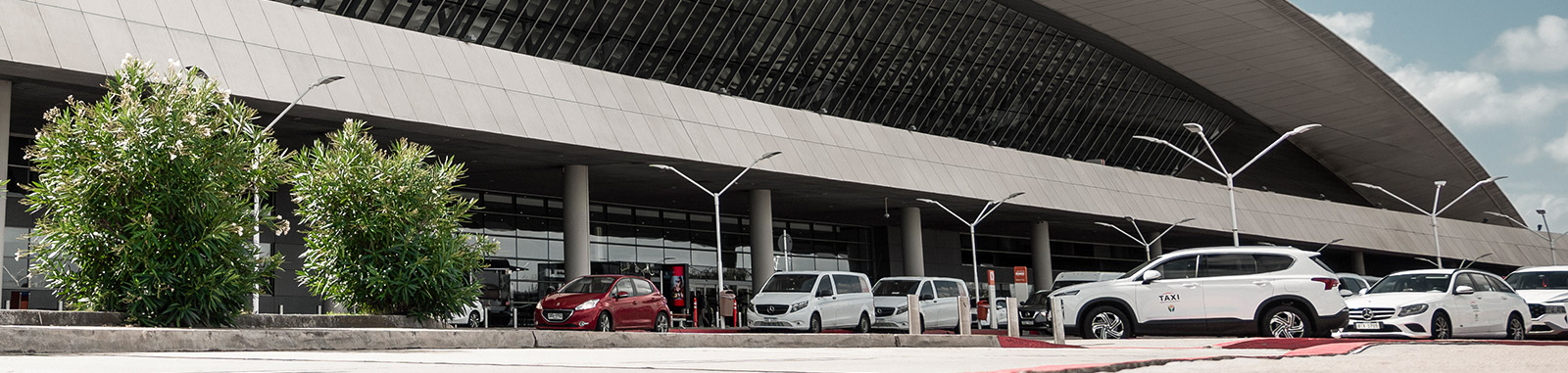 Servicio de Shuttle en el  Aeropuerto de Carrasco - Montevideo